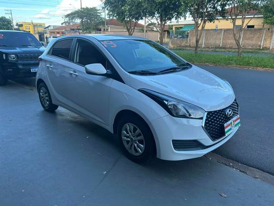 HYUNDAI HB20 1.0 COMFORT 12V FLEX 4P MANUAL